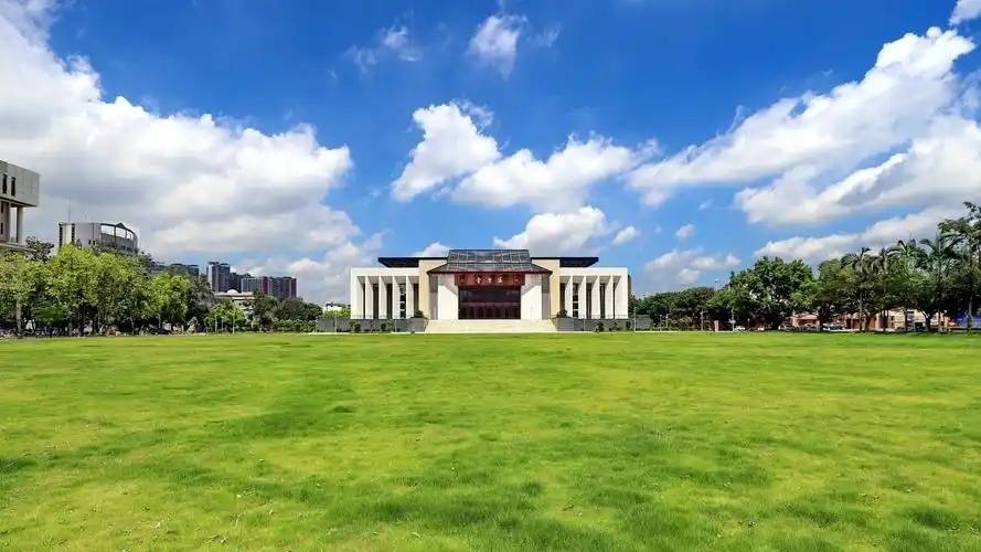 广西大学录取分数线2025