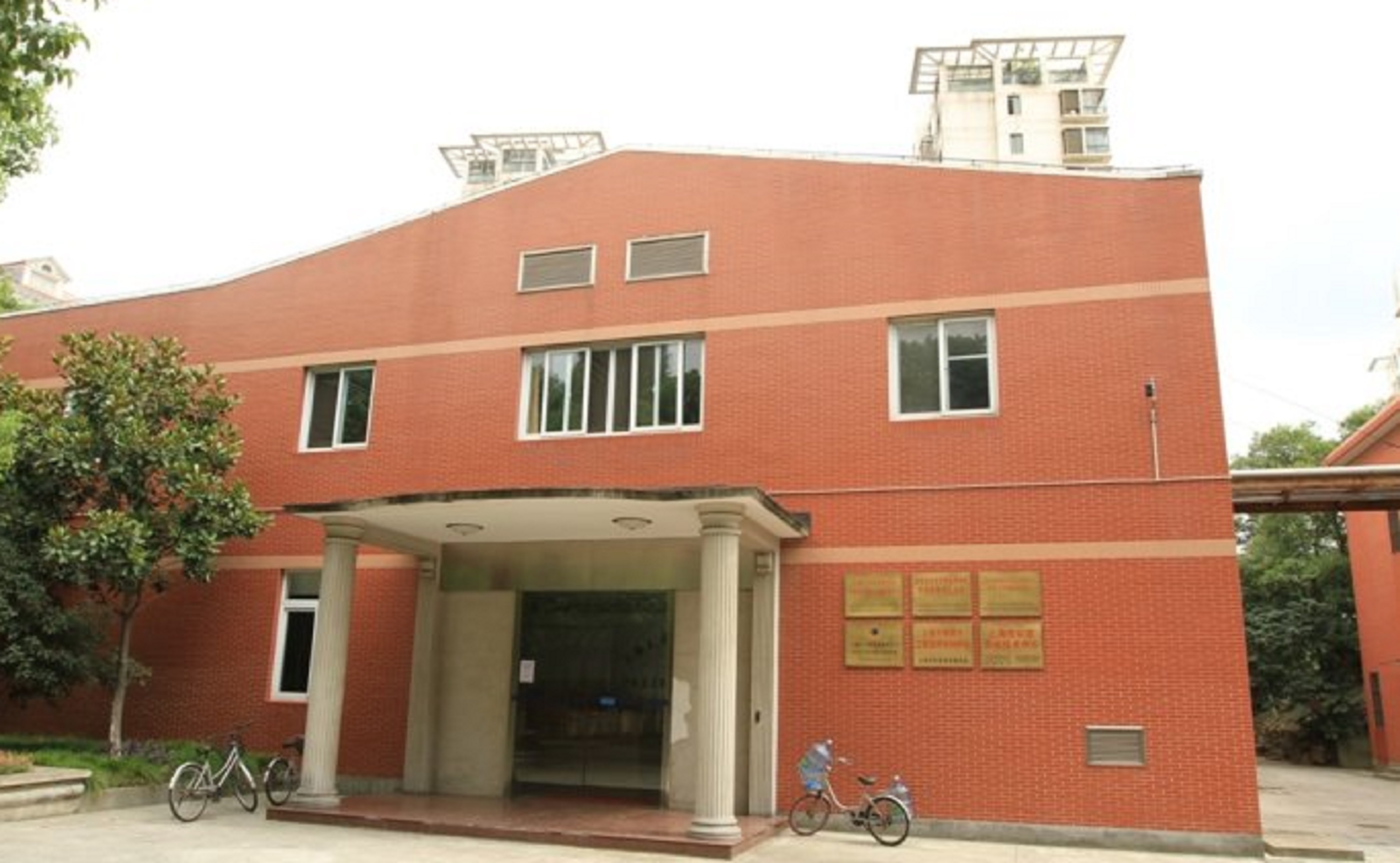 上海大学毕业条件