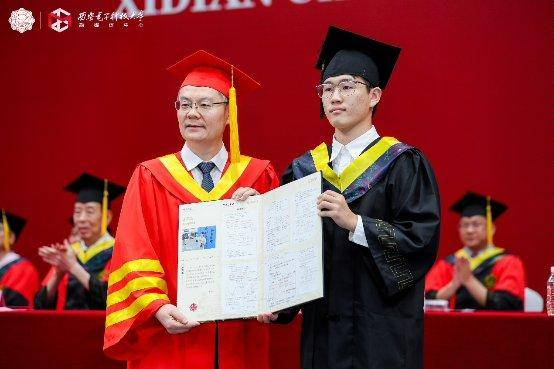 电子科技大学毕业证书图片